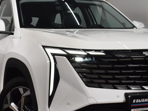 Geely Atlas II с пробегом 2023 года, цена 2 749 999 рублей, 5428 км, внедорожник, Автокод Объявления