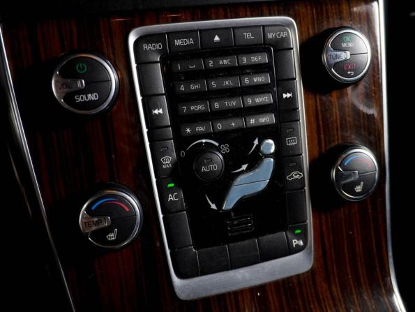 Volvo S60 II с пробегом 2010 года, цена 949 000 рублей, 242613 км, седан, Автокод Объявления