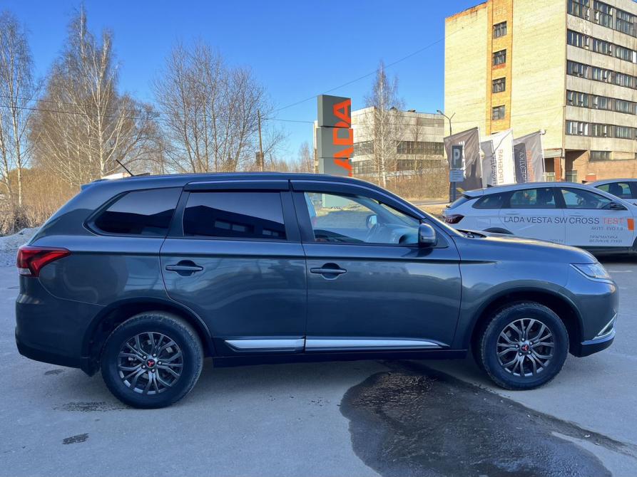 Mitsubishi Outlander III Рестайлинг 2 Великие Луки  - изображение 4