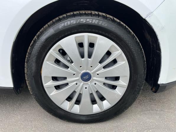 Ford Focus III Рестайлинг с пробегом 2015 года, цена 899 000 рублей, 198000 км, универсал, Автокод Объявления