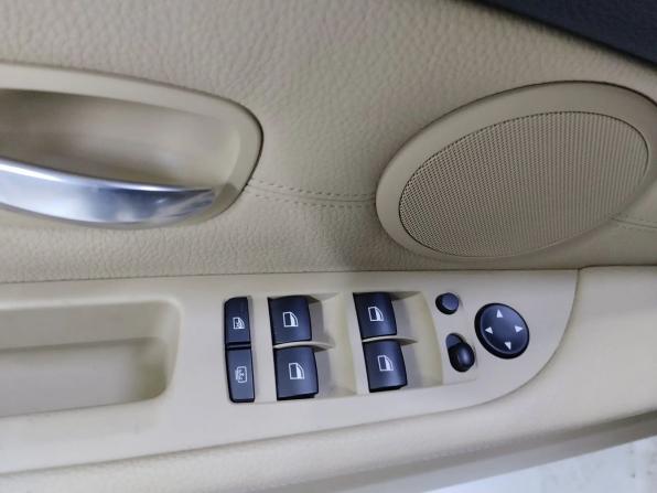 BMW 5 серии V (E60/E61) Рестайлинг с пробегом 2007 года, цена 3 200 000 рублей, 92232 км, седан, Автокод Объявления