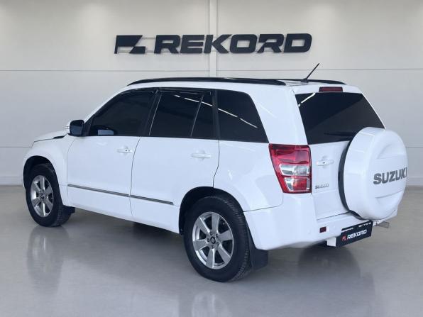 Suzuki Grand Vitara II Рестайлинг 2 с пробегом 2013 года, цена 1 429 000 рублей, 288782 км, внедорожник, Автокод Объявления