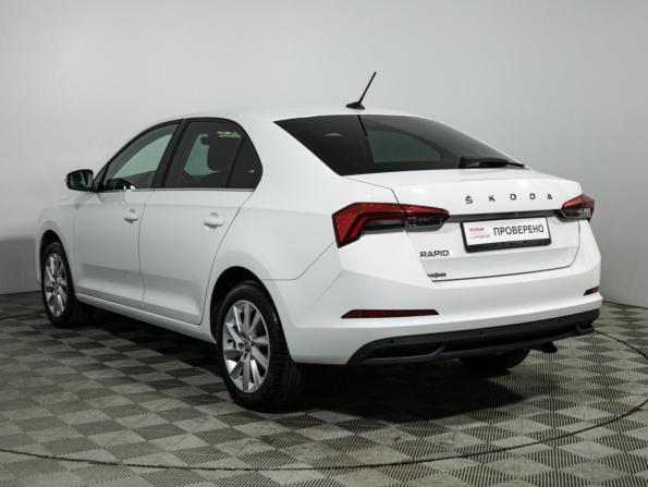 Skoda Rapid II с пробегом 2021 года, цена 1 889 000 рублей, 52602 км, лифтбек, Автокод Объявления