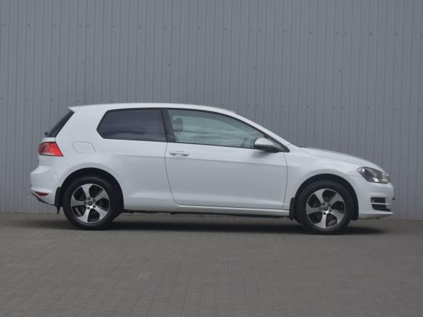 Volkswagen Golf VII с пробегом 2014 года, цена 939 000 рублей, 145162 км, хэтчбек, Автокод Объявления