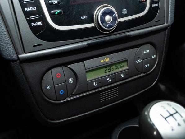 Ford Fiesta Mk5 с пробегом 2008 года, цена 355 000 рублей, 234350 км, хэтчбек, Автокод Объявления