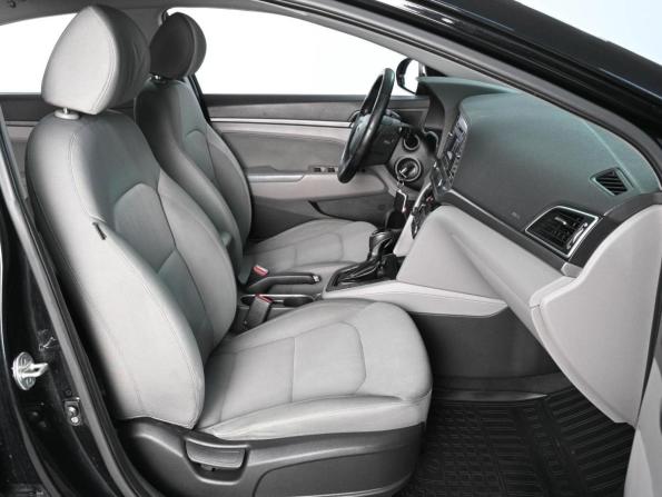 Hyundai Elantra VI (AD) с пробегом 2017 года, цена 1 299 000 рублей, 182496 км, седан, Автокод Объявления