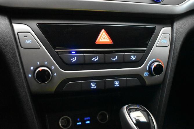 Hyundai Elantra VI (AD) с пробегом 2018 года, цена 1 270 000 рублей, 187403 км, седан, Автокод Объявления