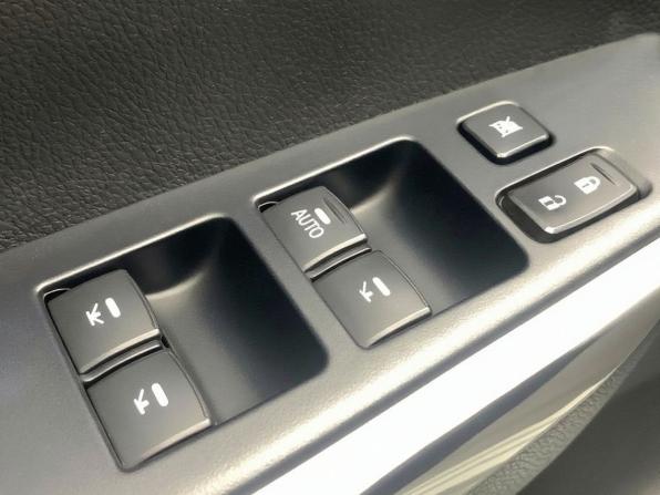 Mitsubishi Pajero Sport III с пробегом 2018 года, цена 2 599 000 рублей, 118281 км, внедорожник, Автокод Объявления