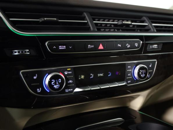 Audi Q7 II (4M) с пробегом 2016 года, цена 2 949 000 рублей, 261222 км, внедорожник, Автокод Объявления