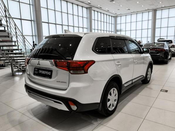 Mitsubishi Outlander III Рестайлинг 2 с пробегом 2018 года, цена 2 299 000 рублей, 98250 км, внедорожник, Автокод Объявления