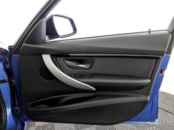 BMW 3 серии VI (F3x) Рестайлинг с пробегом 2018 года, цена 2 950 000 рублей, 94711 км, седан, Автокод Объявления