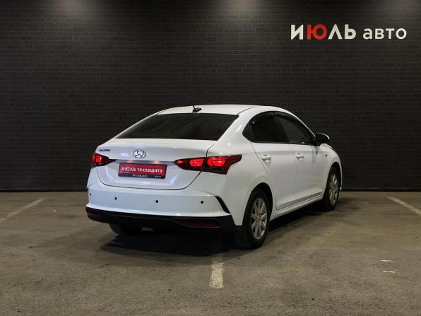 Hyundai Solaris II Рестайлинг с пробегом 2022 года, цена 1 420 000 рублей, 94020 км, седан, Автокод Объявления