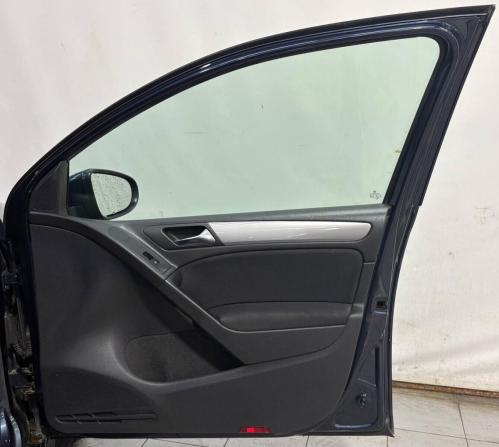 Volkswagen Golf VI с пробегом 2009 года, цена 560 000 рублей, 221500 км, хэтчбек, Автокод Объявления
