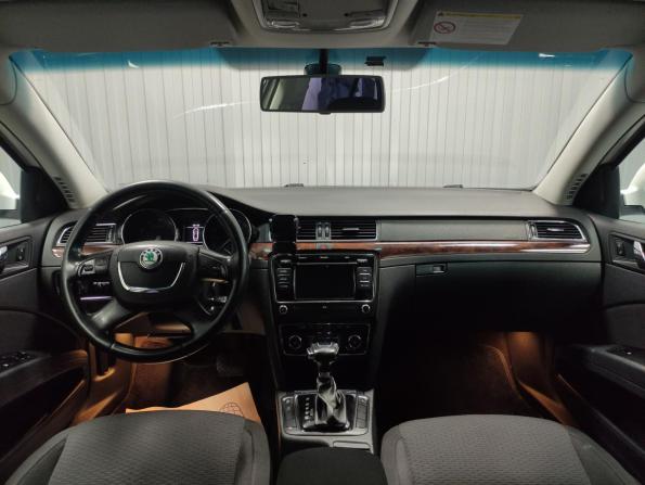 Skoda Superb II с пробегом 2012 года, цена 999 000 рублей, 288286 км, лифтбек, Автокод Объявления