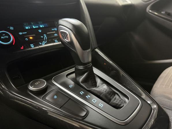 Ford Focus III Рестайлинг с пробегом 2016 года, цена 1 415 000 рублей, 60000 км, универсал, Автокод Объявления