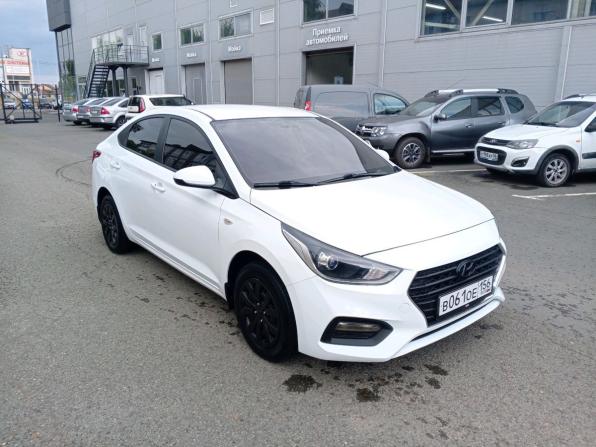 Hyundai Solaris II с пробегом 2017 года, цена 1 190 000 рублей, 148000 км, седан, Автокод Объявления