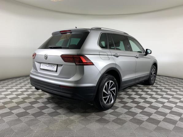 Volkswagen Tiguan II с пробегом 2018 года, цена 1 995 000 рублей, 112726 км, внедорожник, Автокод Объявления