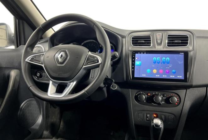 Renault Sandero II с пробегом 2018 года, цена 1 000 000 рублей, 113517 км, хэтчбек, Автокод Объявления