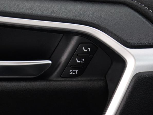 Toyota RAV4 V (XA50) с пробегом 2021 года, цена 3 390 000 рублей, 38452 км, внедорожник, Автокод Объявления