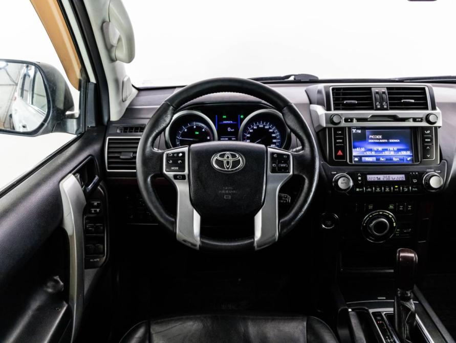 Toyota Land Cruiser Prado 150 Series Рестайлинг 1 Санкт-Петербург  - изображение 12