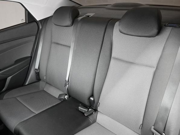 Hyundai Solaris II с пробегом 2018 года, цена 1 240 000 рублей, 109495 км, седан, Автокод Объявления