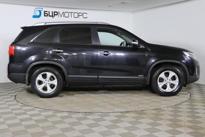 Kia Sorento II Рестайлинг с пробегом 2016 года, цена 1 879 990 рублей, 123323 км, внедорожник, Автокод Объявления