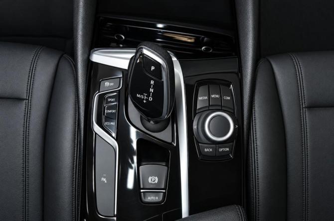 BMW 5 серии VII (G30/G31/G38) с пробегом 2018 года, цена 3 529 000 рублей, 93000 км, седан, Автокод Объявления