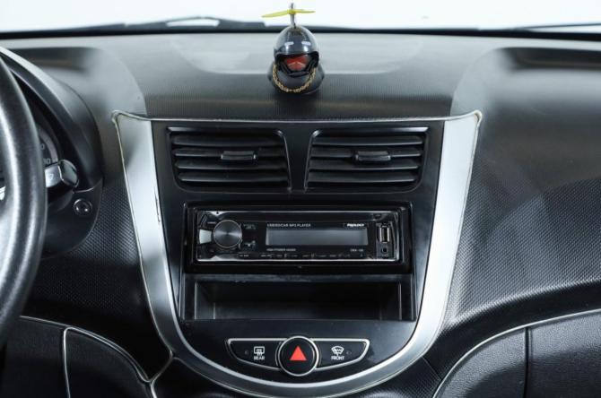 Hyundai Solaris I с пробегом 2011 года, цена 949 000 рублей, 197000 км, седан, Автокод Объявления