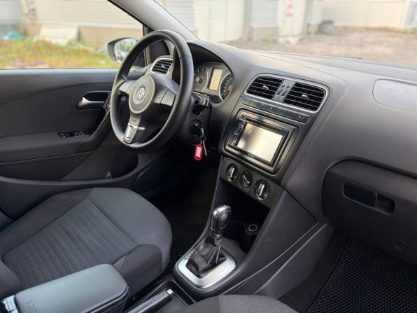 Volkswagen Polo V с пробегом 2012 года, цена 585 000 рублей, 190000 км, хэтчбек, Автокод Объявления