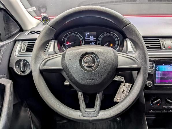 Skoda Rapid I Рестайлинг с пробегом 2018 года, цена 800 000 рублей, 194456 км, лифтбек, Автокод Объявления