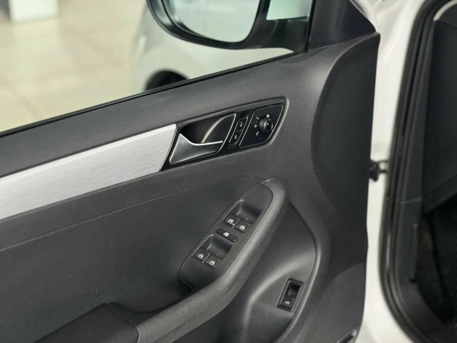 Volkswagen Jetta VI Рестайлинг Екатеринбург  - изображение 24