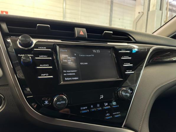 Toyota Camry VIII (XV70) с пробегом 2019 года, цена 2 620 000 рублей, 124852 км, седан, Автокод Объявления