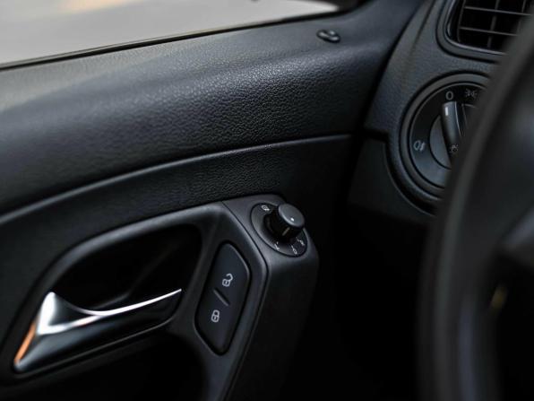 Volkswagen Polo V Рестайлинг с пробегом 2017 года, цена 940 000 рублей, 102671 км, седан, Автокод Объявления