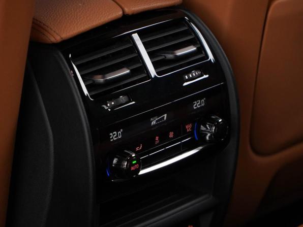 BMW 5 серии VII (G30/G31/G38) Рестайлинг с пробегом 2020 года, цена 4 657 050 рублей, 101474 км, седан, Автокод Объявления