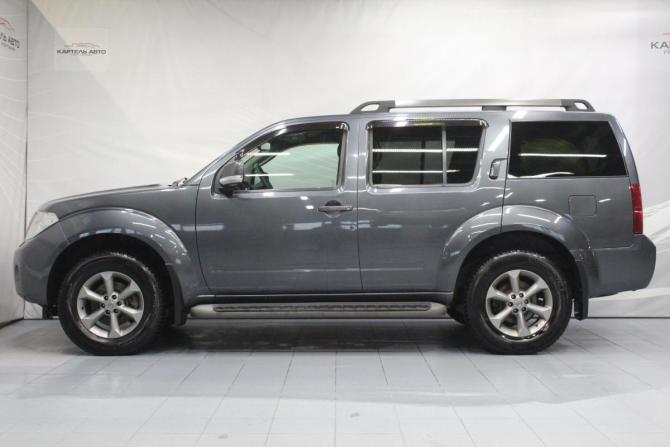 Nissan Pathfinder III Рестайлинг с пробегом 2013 года, цена 1 609 000 рублей, 221268 км, внедорожник, Автокод Объявления