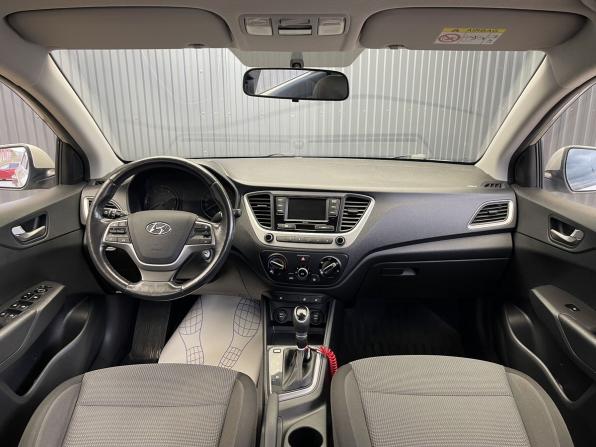 Hyundai Solaris II с пробегом 2018 года, цена 1 357 000 рублей, 86226 км, седан, Автокод Объявления