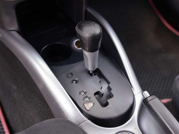 Mitsubishi Outlander II с пробегом 2007 года, цена 1 090 000 рублей, 246220 км, внедорожник, Автокод Объявления