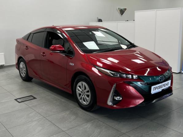Toyota Prius IV Рестайлинг (XW50) с пробегом 2018 года, цена 2 310 000 рублей, 98150 км, лифтбек, Автокод Объявления