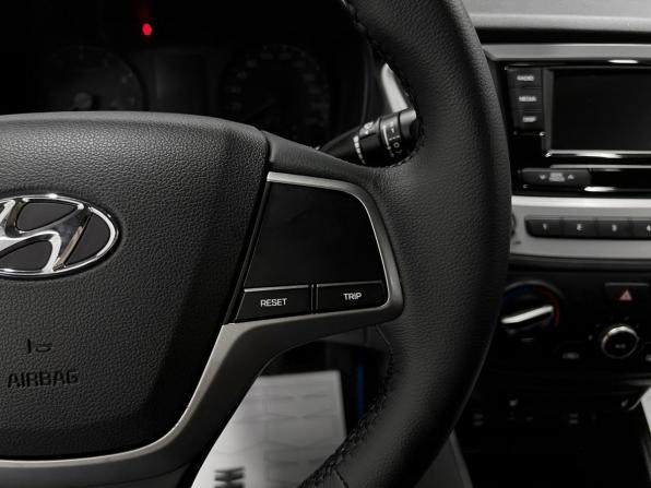 Hyundai Solaris II с пробегом 2017 года, цена 1 175 000 рублей, 138729 км, седан, Автокод Объявления