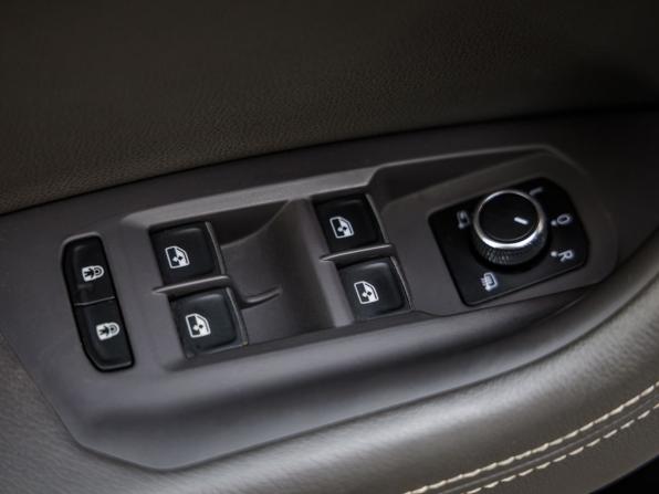 Volkswagen Touareg III с пробегом 2019 года, цена 4 598 000 рублей, 42137 км, внедорожник, Автокод Объявления