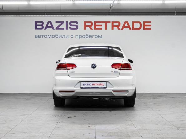 Volkswagen Passat B8 с пробегом 2016 года, цена 1 775 000 рублей, 172802 км, седан, Автокод Объявления