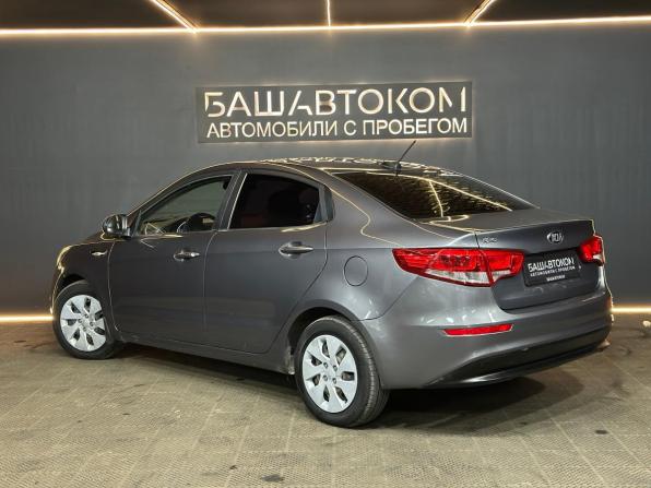 Kia Rio III Рестайлинг с пробегом 2017 года, цена 1 085 000 рублей, 179753 км, седан, Автокод Объявления