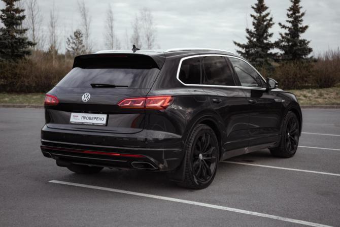 Volkswagen Touareg III с пробегом 2019 года, цена 4 799 700 рублей, 139885 км, внедорожник, Автокод Объявления