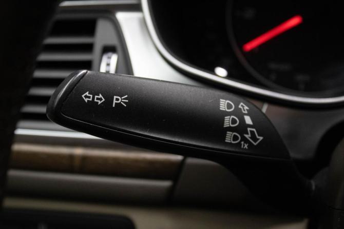 Audi A6 IV (C7) Рестайлинг с пробегом 2015 года, цена 1 799 000 рублей, 157133 км, седан, Автокод Объявления
