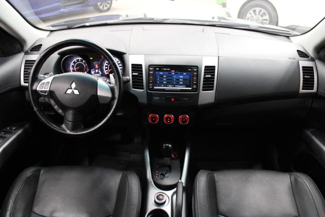 Mitsubishi Outlander II Рестайлинг с пробегом 2011 года, цена 1 228 000 рублей, 217152 км, внедорожник, Автокод Объявления