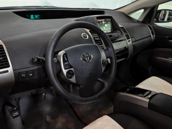 Toyota Prius II Рестайлинг (XW20) с пробегом 2008 года, цена 800 000 рублей, 148164 км, лифтбек, Автокод Объявления