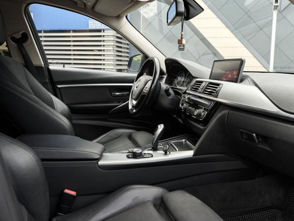 BMW 3 серии VI (F3x) Рестайлинг с пробегом 2017 года, цена 2 275 000 рублей, 171000 км, седан, Автокод Объявления