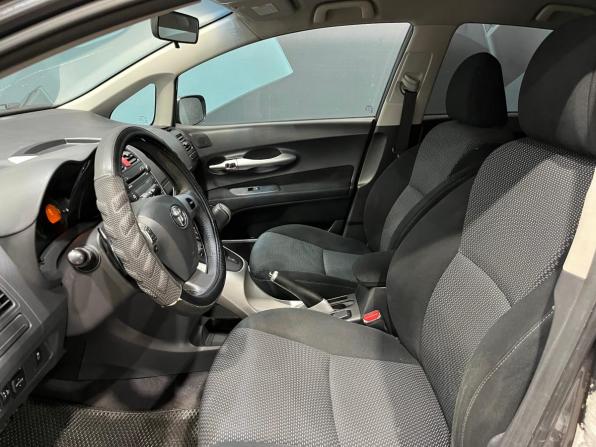 Toyota Auris I Рестайлинг с пробегом 2010 года, цена 660 000 рублей, 139850 км, хэтчбек, Автокод Объявления