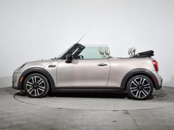 Mini Hatch III (F55/F56) Рестайлинг 2 с пробегом 2022 года, цена 3 700 000 рублей, 24750 км, хэтчбек, Автокод Объявления