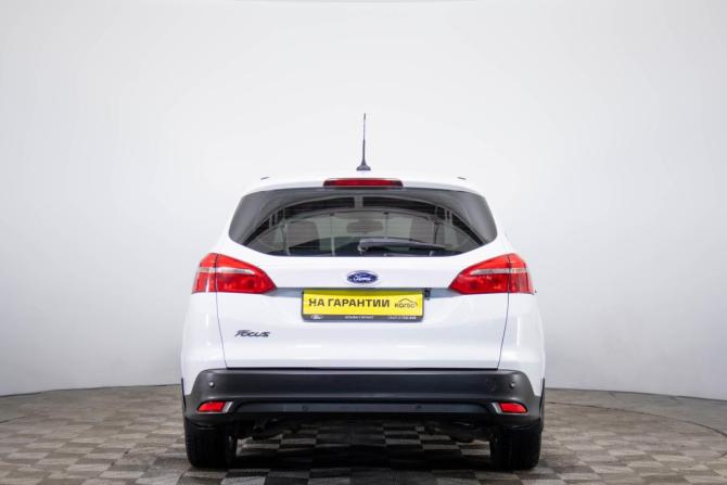 Ford Focus III Рестайлинг с пробегом 2017 года, цена 1 099 000 рублей, 137000 км, универсал, Автокод Объявления